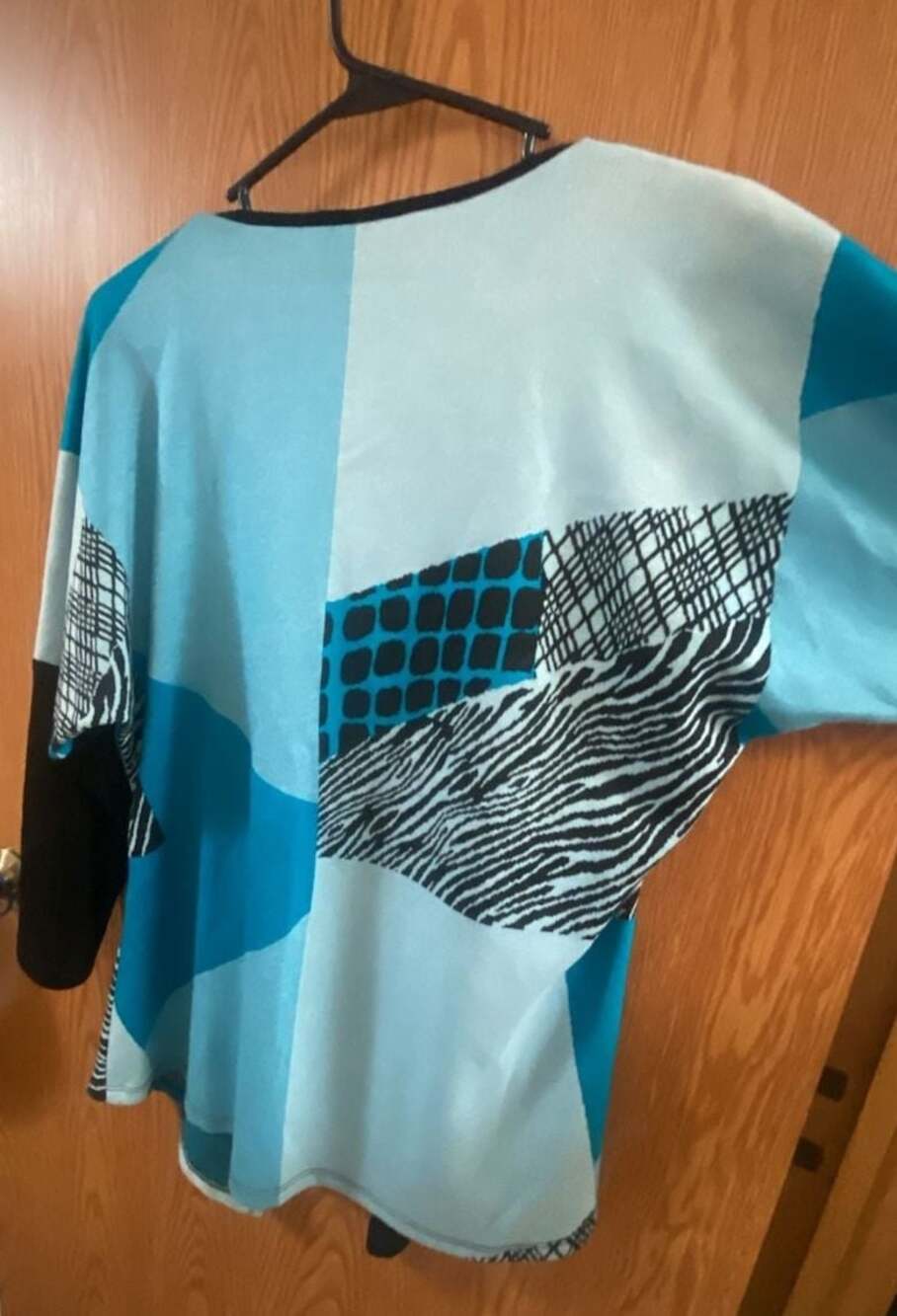Yushi Abstract Colorblock Asymmetrical Tunic Top - Picture 2 of 3